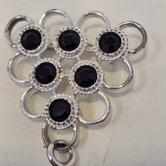 Sarah Coventry Silver Tone Black Bead Triangle Brooch Black Bead Dangle Charm - Picture 3 of 6